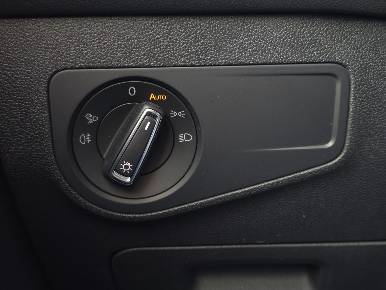 Volkswagen Tiguan - 1.5 TSI R-Line Business |ADAPTIVE CRUISE|PANO|DIGITALE COCKPIT| 3922 - AutoWereld.nl