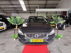 Volvo S60 - 1.6 D2 KINETIC AUT NAVI FACELIFT 2014