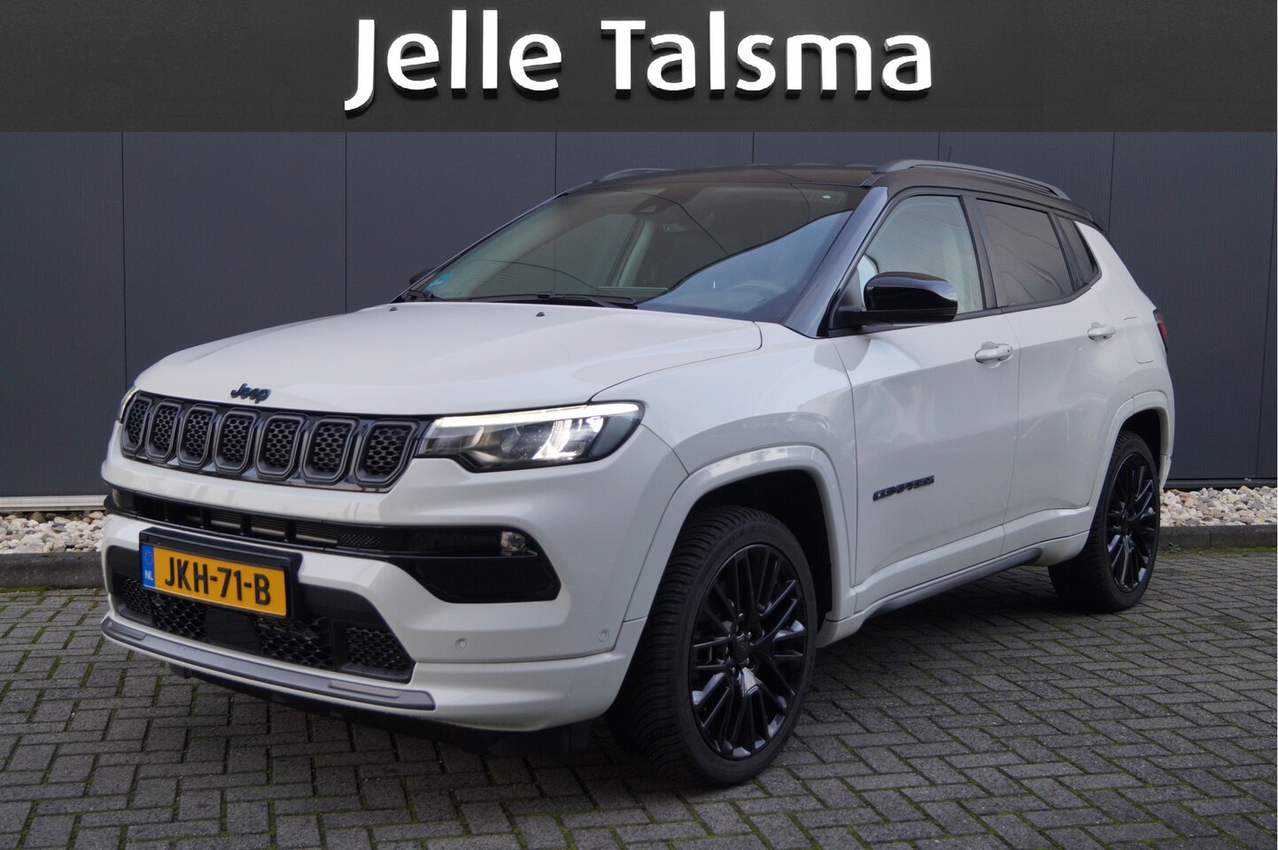 Jeep Compass - 4xe 240 Plug-in Hybrid Electric S | Winterpack - AutoWereld.nl