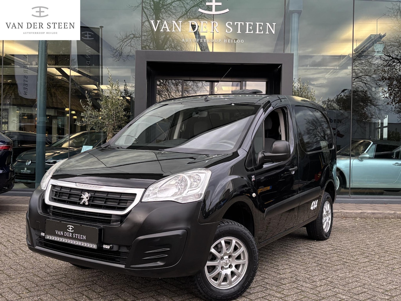 Peugeot Partner - 120 1.6 BlueHDi 100 L1 Première 4x4 | Airco | Origineel Nederlands - AutoWereld.nl