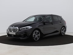 BMW 1-serie - 118i M-Sport | CAMERA | KEYLESS | STOEL- EN STUURVERW