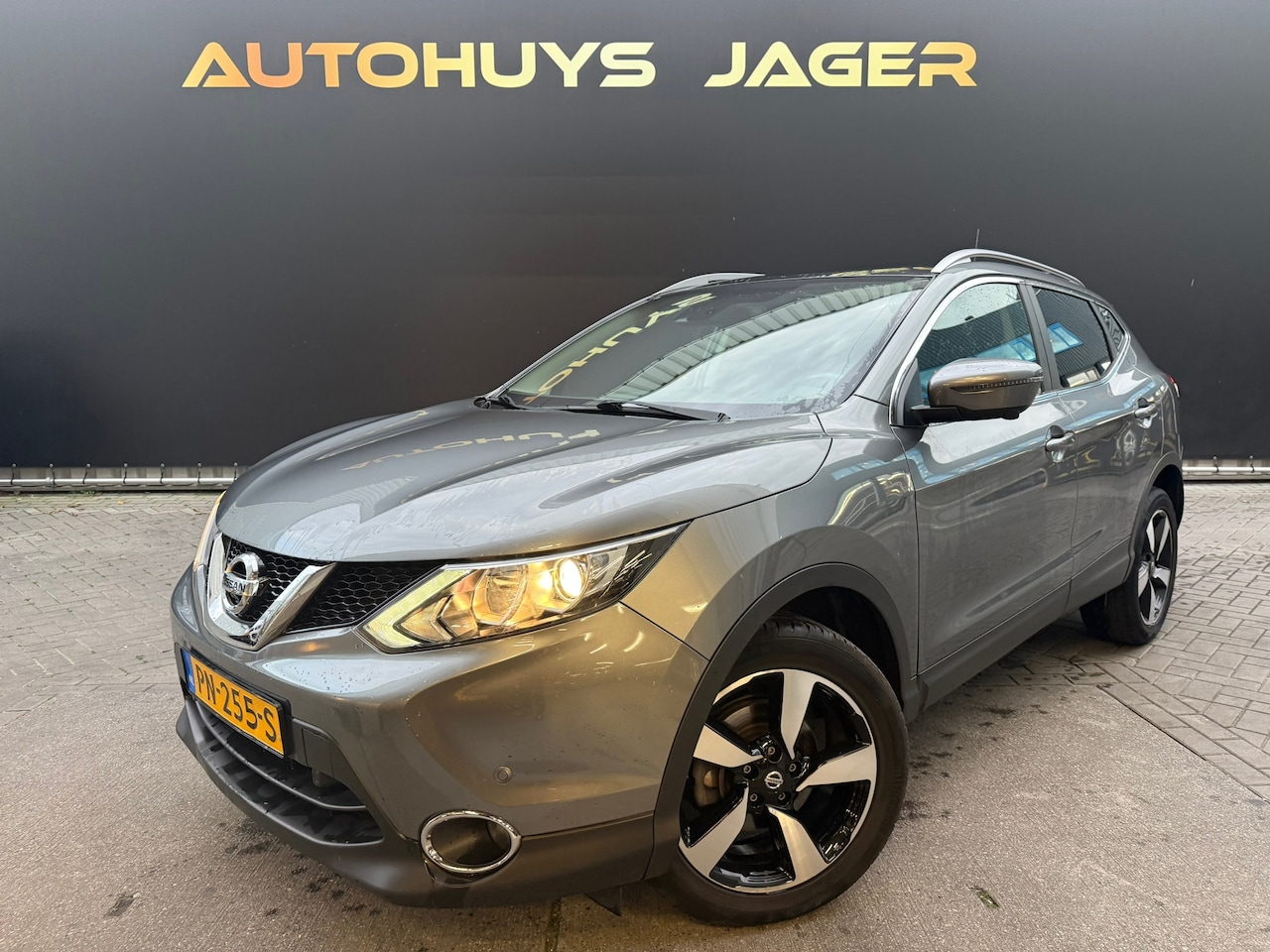 Nissan Qashqai - 1.2 N-Connecta|Automaat|Pano|360 - AutoWereld.nl