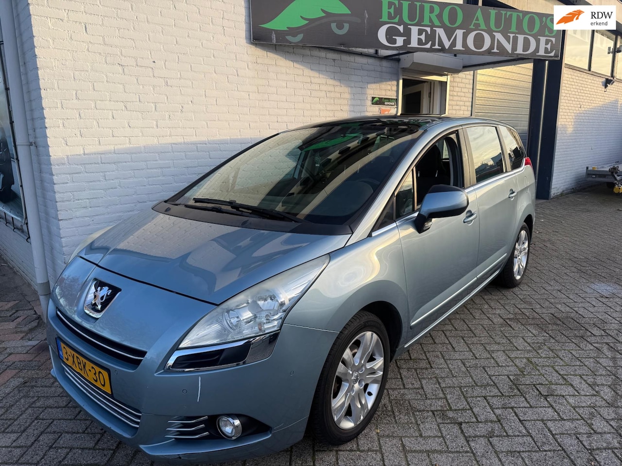 Peugeot 5008 - 1.6 THP ST Premiere 7p. PANO AIRC ELECTRA PAKKET - AutoWereld.nl
