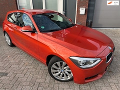 BMW 1-serie - 114i EDE Upgrade Edition / Navi / Leder / PDC / Clima