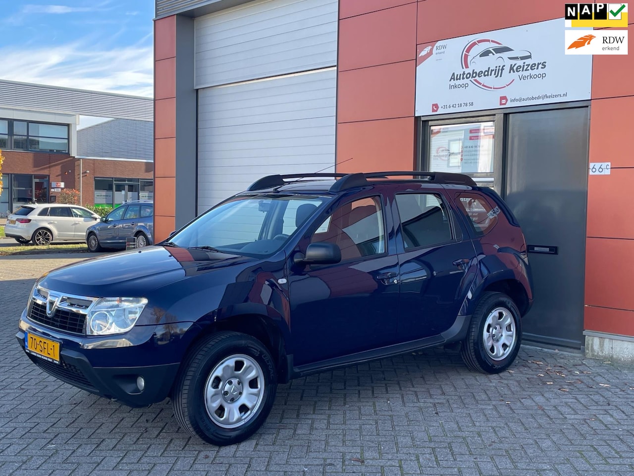 Dacia Duster - 1.6 Lauréate 2wd APK 1E EIGENAAR NAP AIRCO TREKHAAK - AutoWereld.nl