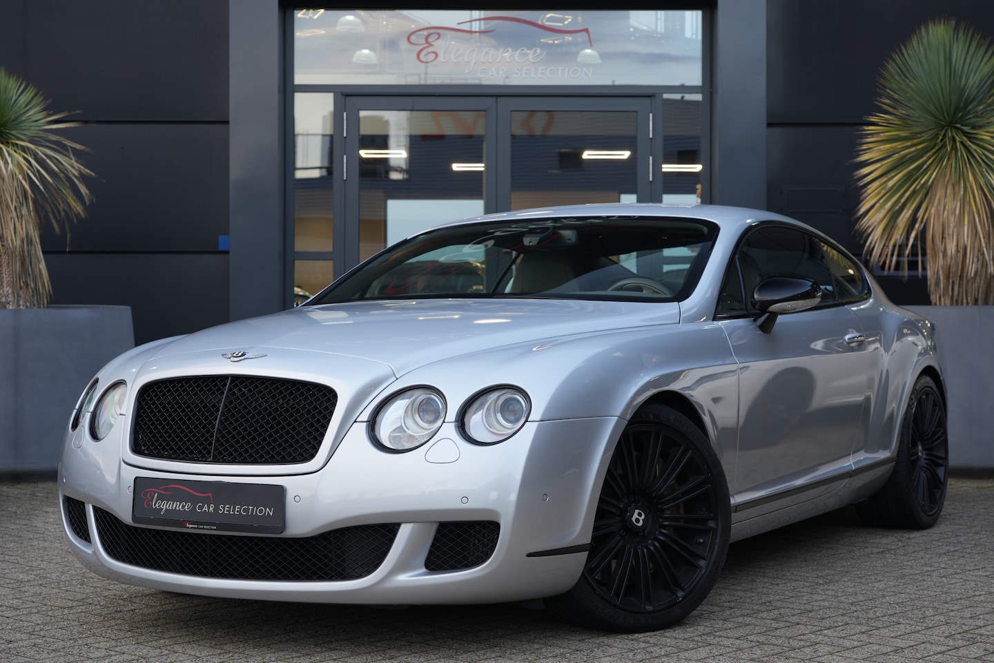 Bentley Continental GT - 6.0 W12 Speed 612pk Stoelverwarming/Luchtvering/Camera - AutoWereld.nl