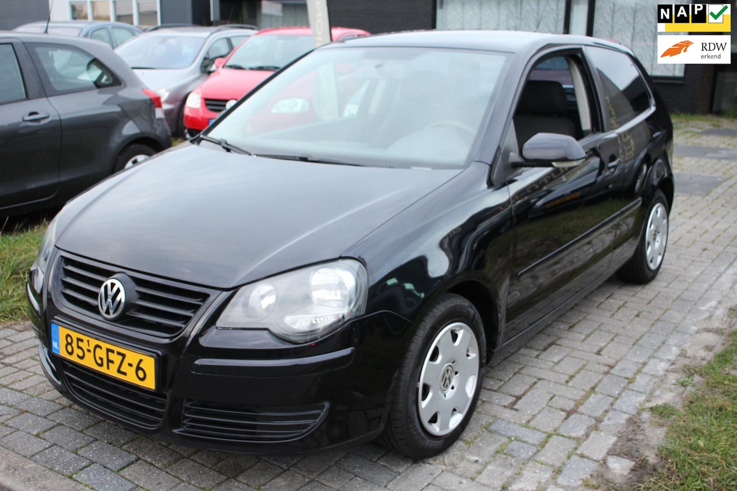 Volkswagen Polo - 1.4-16V Comfortline Climate Cruise Audio Getinte ramen APK OKT 2026! NAP - AutoWereld.nl
