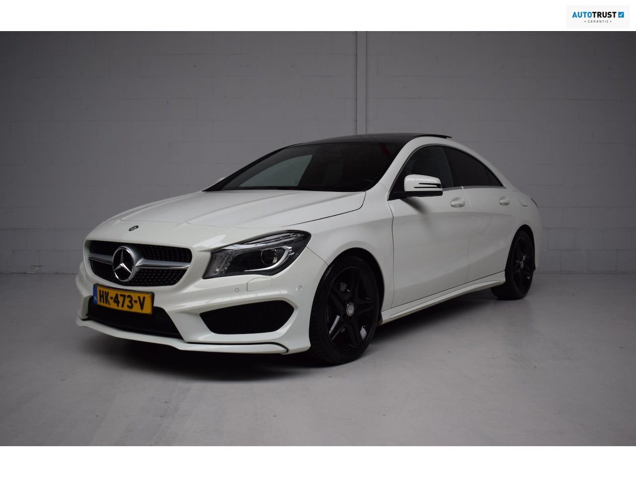 Mercedes-Benz CLA-Klasse - 200 AMG AUT PANORAMADAK / NAVI / LED / LEER - AutoWereld.nl