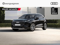 Audi Q3 - Advanced edition e-hybrid | 272 PK | 18 inch velgen | Techplus pakket | Zwenkbare trekhaak
