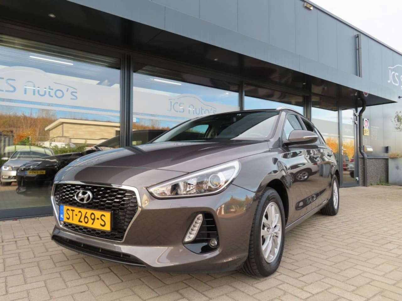 Hyundai i30 - 1.0 T-GDI Comfort 120 Pk Ecc Cruise Camera Trekhaak 2018 - AutoWereld.nl