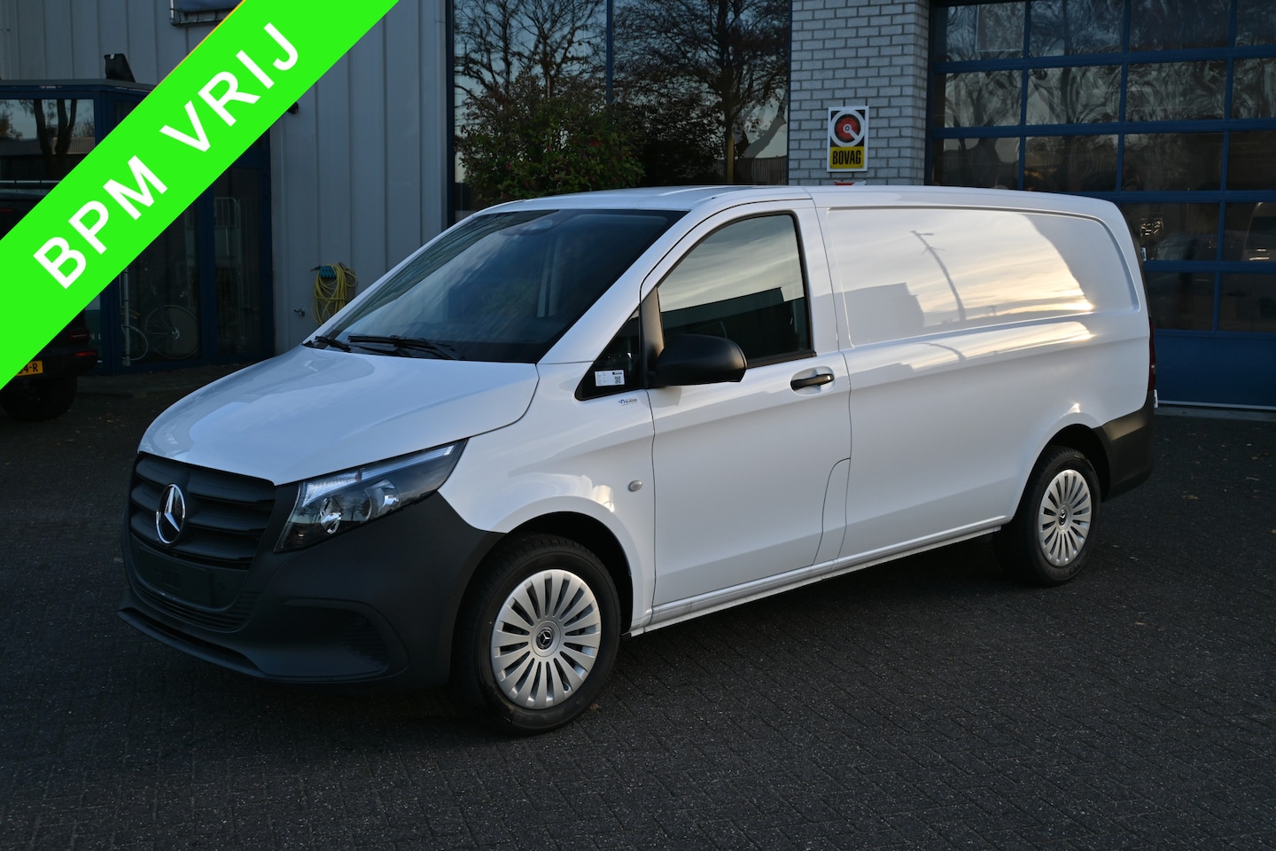 Mercedes-Benz Vito - 114 CDI L2 Pro Camera, Achterdeuren, Comfort stoel - AutoWereld.nl