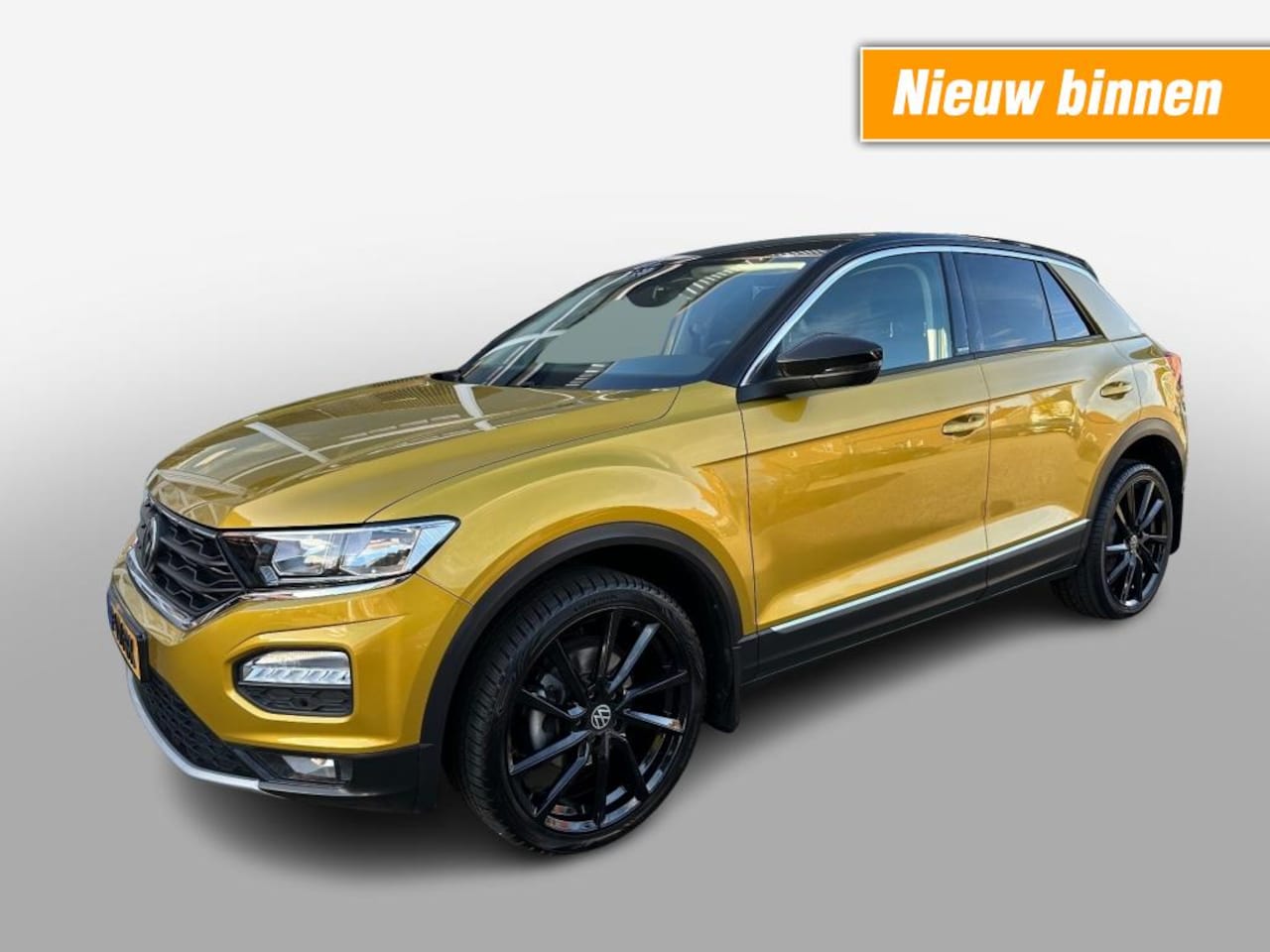 Volkswagen T-Roc - 1.5 TSI SPORT BNSR - AutoWereld.nl