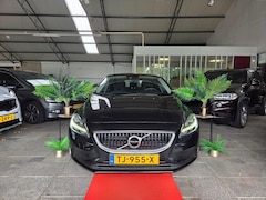 Volvo V40 - 2.0 D2 AUT R-Design NAVI LED 2017 FACELIFT