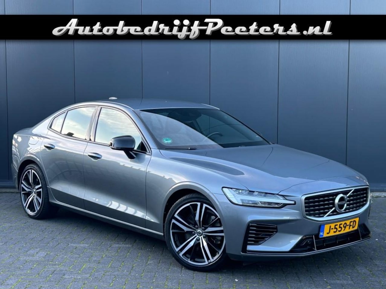 Volvo S60 - 2.0 T6 AWD R-Design Sportstoel Leder ACC Camera LED Memory NL-auto - AutoWereld.nl
