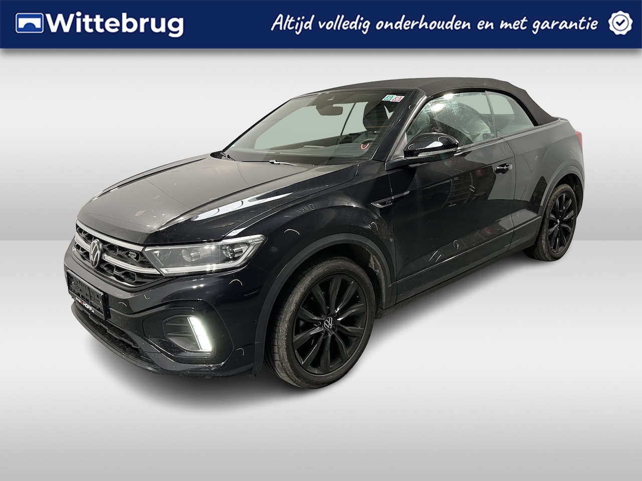 Volkswagen T-Roc Cabrio - 1.5 TSI 2x R-Line / AUTOMAAT/ BLACK STYLE/ CAMERA/ PARK. SENSOREN/ DODE HOEK/ STOEL-STUURV - AutoWereld.nl