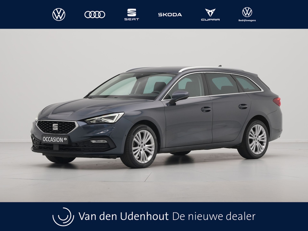 SEAT Leon Sportstourer - 1.5 TSI 130pk Style Navigatie Camera 17"velgen Keyless Parkassist 21 - AutoWereld.nl