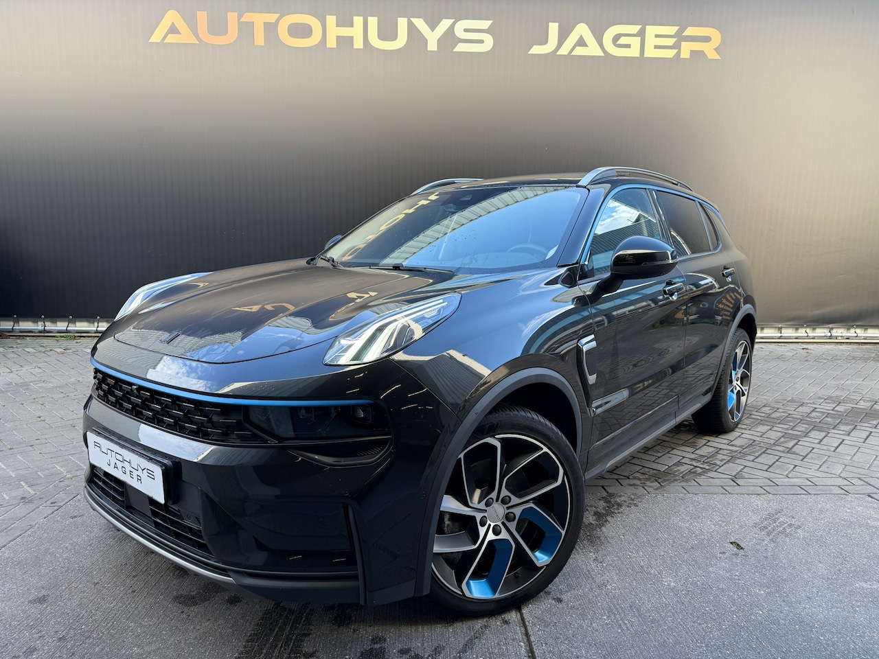 Lynk & Co 01 - 1.5|Pano|Carplay|Stoelverwarming|Memory|Dodehoek| - AutoWereld.nl