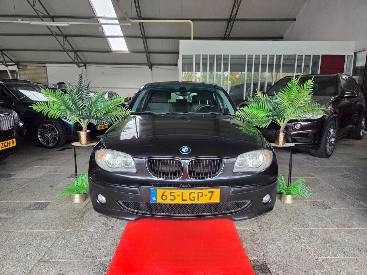 BMW 1-serie - 120D AUT M-PACKET High Executive - AutoWereld.nl
