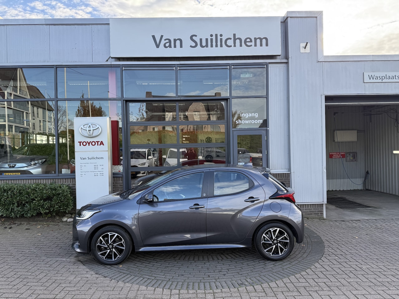 Toyota Yaris - 1.5 Hybrid 115 Business - AutoWereld.nl