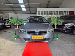 Skoda Superb - 1.6 TDI AUT PANORAMA NAVI LED FULL 2018