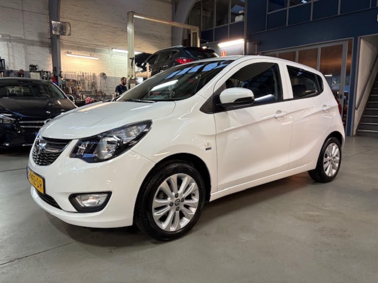 Opel Karl - 1.0 75pk 120 Jaar Edition | Airco | Bluetooth | Cruise control | LM Velgen | Parkeersensor - AutoWereld.nl