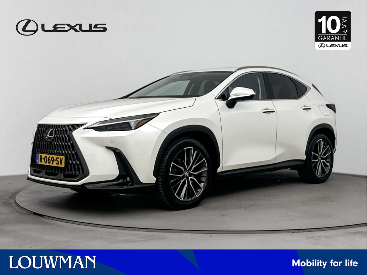 Lexus NX - 450h+ AWD Executive Line | Stoelgeheugen | Carplay | 360' Camera | - AutoWereld.nl