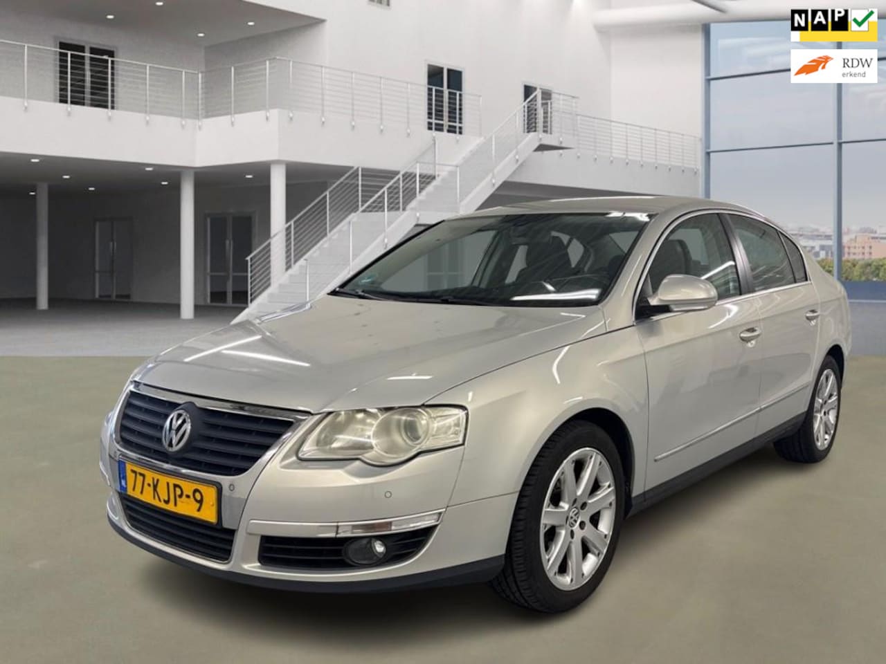 Volkswagen Passat - 1.9 TDI Comfortline 2010 Airco Navi !!! - AutoWereld.nl