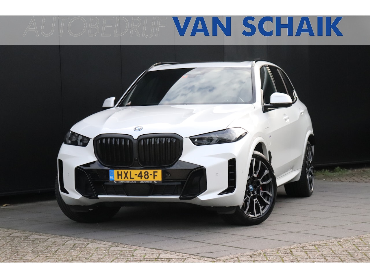 BMW X5 - xDrive50e | M SPORT | LEDER | MEMORY | H&K | PANO | STOEL/STUURVERW. | HEAD-UP | SOFT-CLOS - AutoWereld.nl