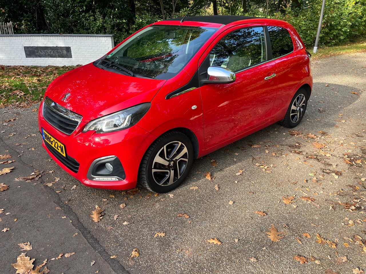 Peugeot 108 - 1.2 Puretech Allure Top Cabriotop. leuke auto. - AutoWereld.nl