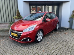Peugeot 208 - 1.2 PureTech Signature 83 pk | Airco | Cruise control | Parkeersensoren | Navigatie | App