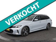 BMW 3-serie Touring - 320e Touring M-Sport |Pano|HUD|ACC|Widescreen