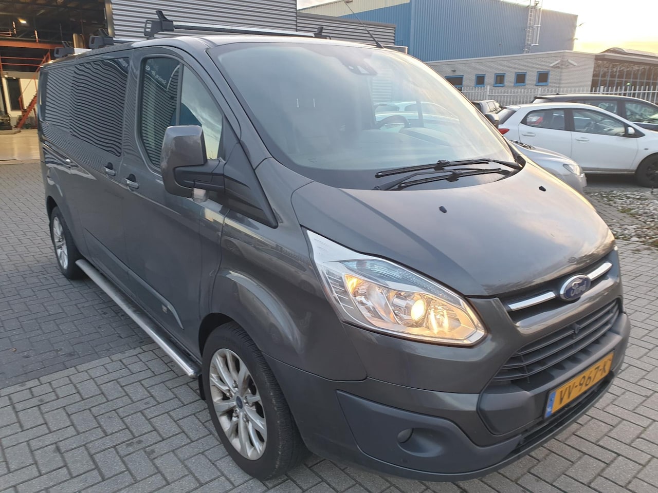 Ford Transit Custom - 290 2.2 TDCI L2H1 Anniversary Edition DC 290 2.2 TDCI L2H1 Anniversary Edition DC Prijs EX BTW - AutoWereld.nl