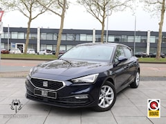 SEAT Leon - 1.0 eTSI Adaptive Cruise | Stoel&Stuurverwarming | Full Link/Carplay | Getint glas |