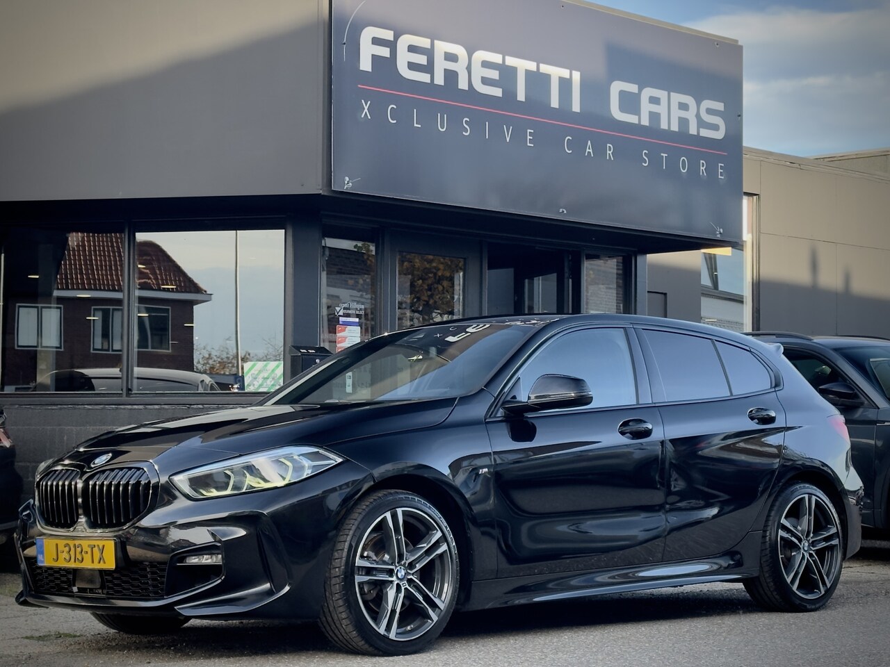 BMW 1-serie - 118i AUT7 M-SPORT EXECUTIVE EDITION LEDER NAVI CMERA DIGI-DASH APPLE-CARPLAY LED LMV PDC - AutoWereld.nl