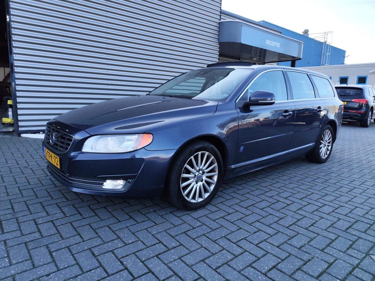 Volvo V70 - 2.0 D4 Nordic+ | Ex BPM| - AutoWereld.nl