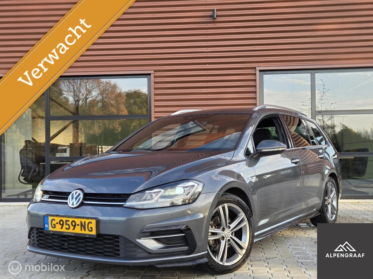 Volkswagen Golf Variant - 1.5 TSI Highline R-LINE |Trekhaak|Camera|Virtual| - AutoWereld.nl