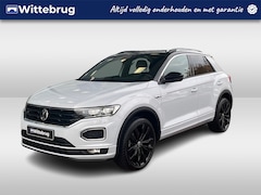 Volkswagen T-Roc - 1.5 TSI R-Line / 19 Inch / Afneembare trekhaak / Elect. Achterklep / Camera / Cockpit Pro