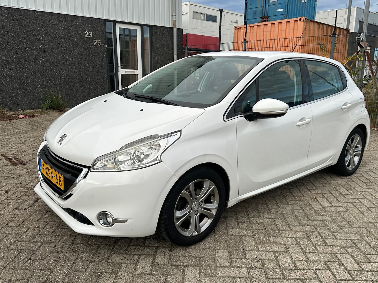 Peugeot 208 - 1.2 e-VTi Blue Lease Executive Automaat 2014 - AutoWereld.nl