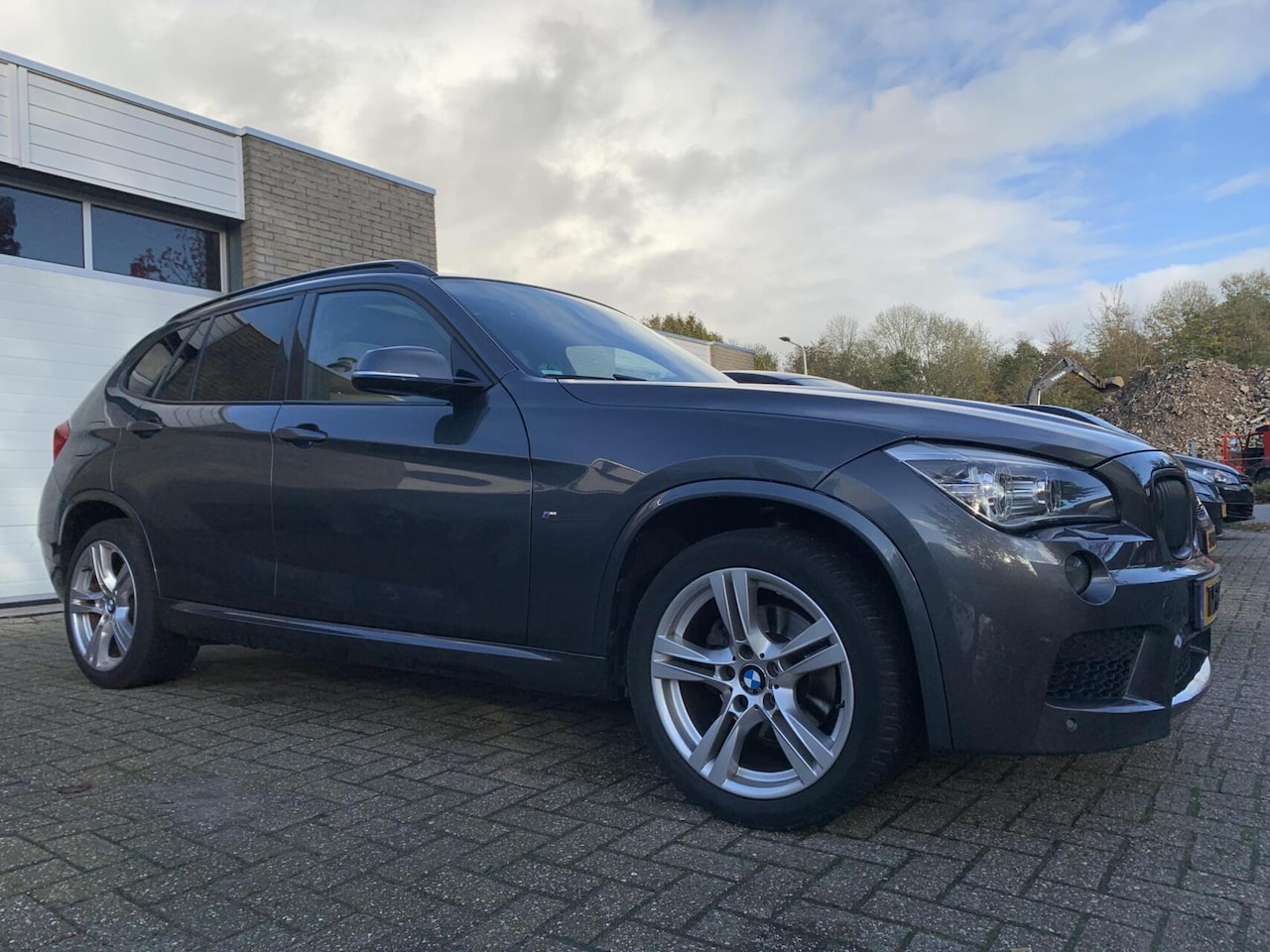BMW X1 - xDrive25D High Executive M-Pakket NWE APK Panodak Navi Airco Elektrische pakket - AutoWereld.nl