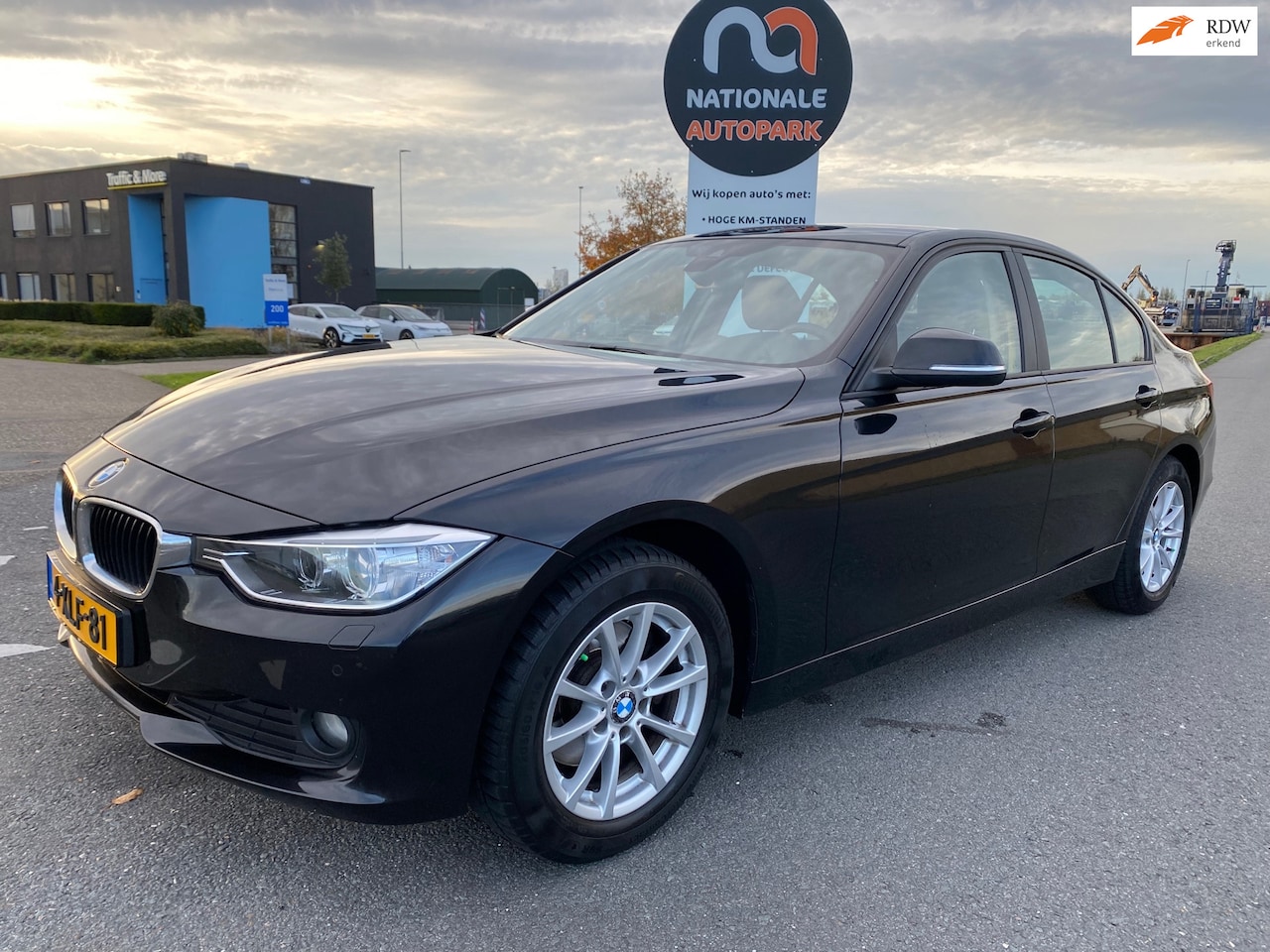 BMW 3-serie - 2013 * 320d xDrive High Executive * AUTOMAAT *NEW CAR !! !! EURO5 - AutoWereld.nl