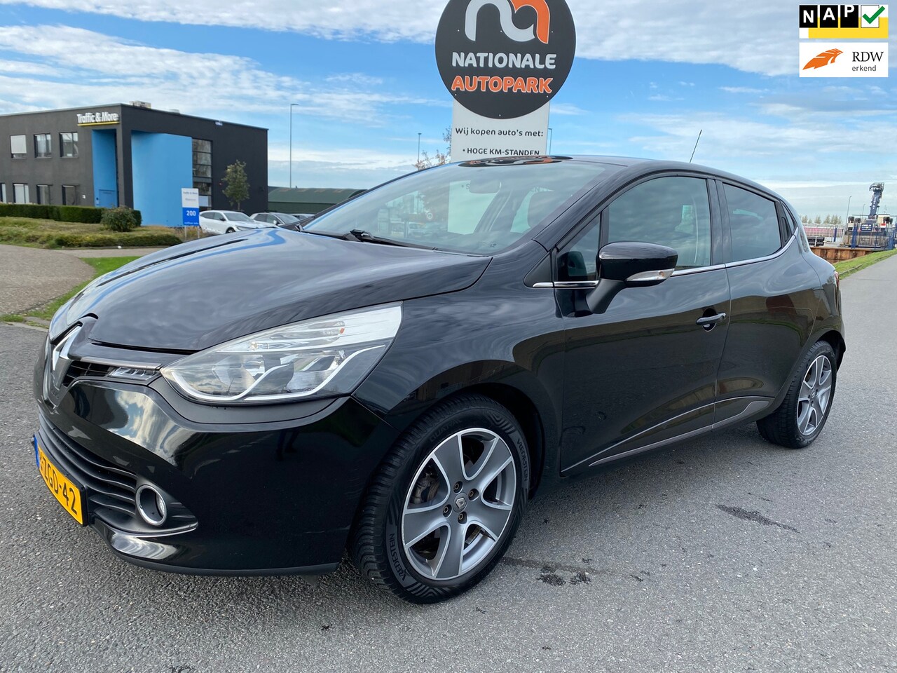Renault Clio - 2014 * 0.9 TCe ECO Night&Day * LMV * AIRCO * NAVI * APK 2026 - AutoWereld.nl