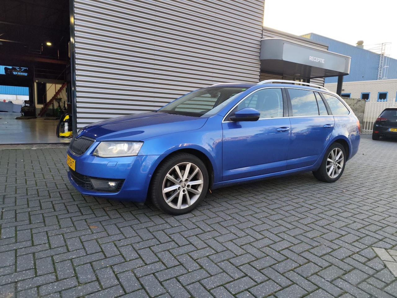 Skoda Octavia Combi - 1.6 TDI Greentech Style Business |ex BPM| - AutoWereld.nl