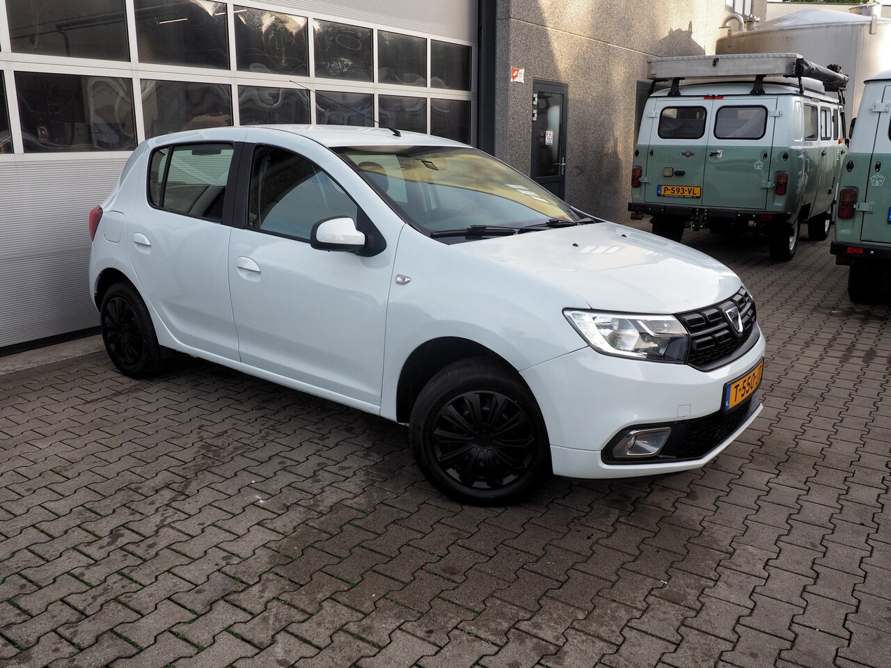 Dacia Sandero - 1.0 Sce Laureate NW MOTOR! AIRCO TREKH.