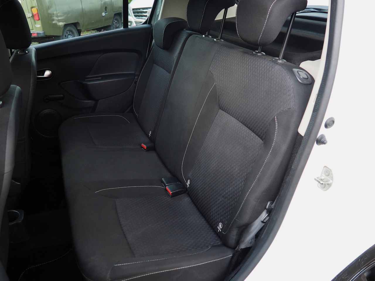 Dacia Sandero - 1.0 Sce Laureate NW MOTOR! AIRCO TREKH.