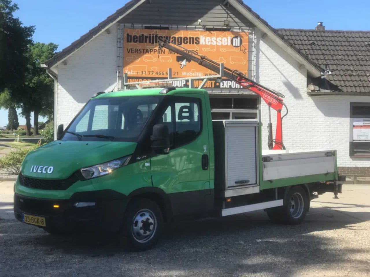 Iveco Daily - 40C17 3.0HPi Fassi M10A 12 kraan open laadbak Pritsche - AutoWereld.nl