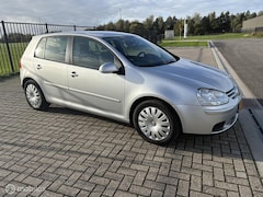 Volkswagen Golf - 1.6 FSI Comfortl Business