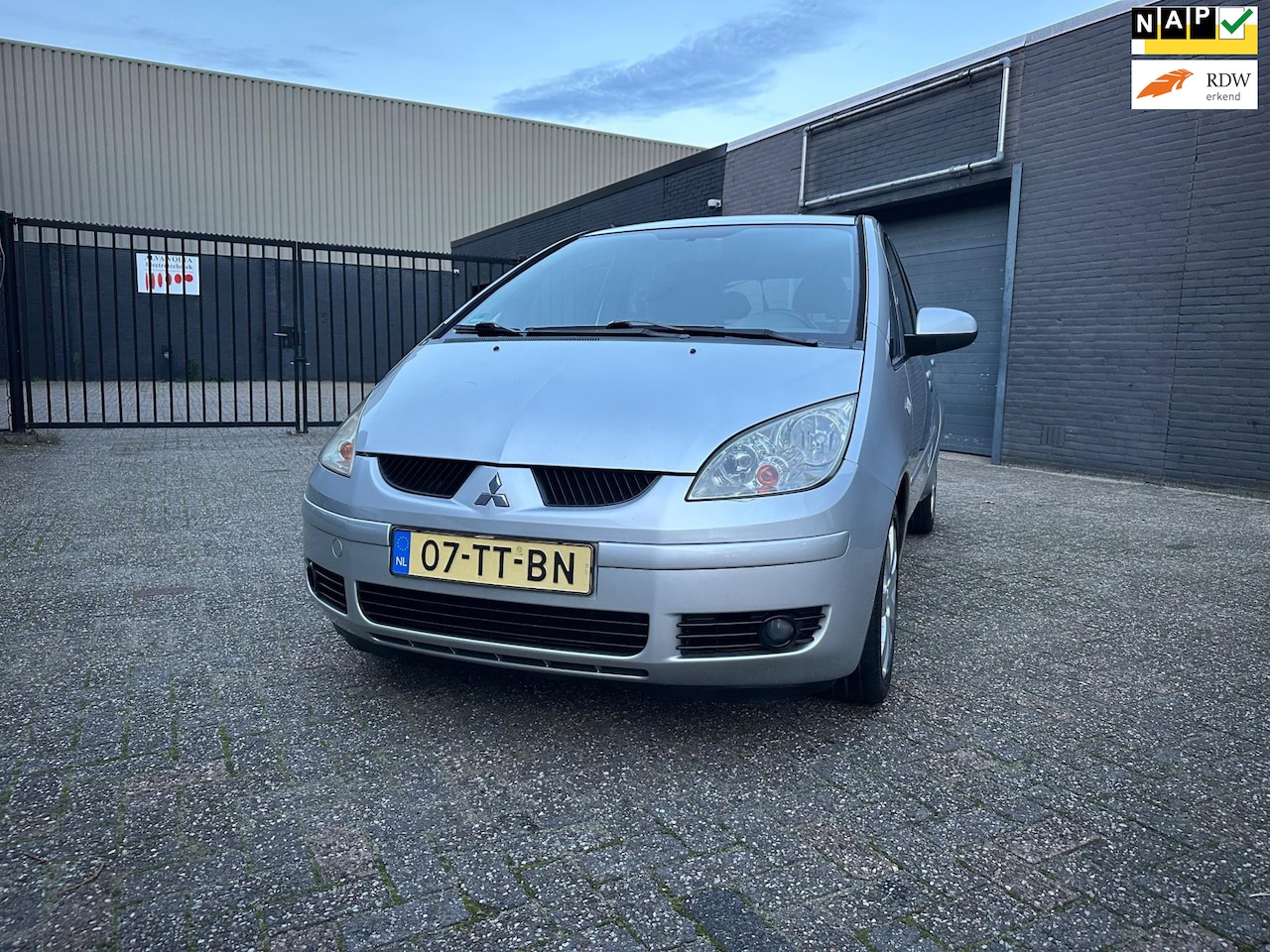 Mitsubishi Colt - 1.3 Heartbeat Airco Elek. Pakket LM-Wielen APK NAP. - AutoWereld.nl