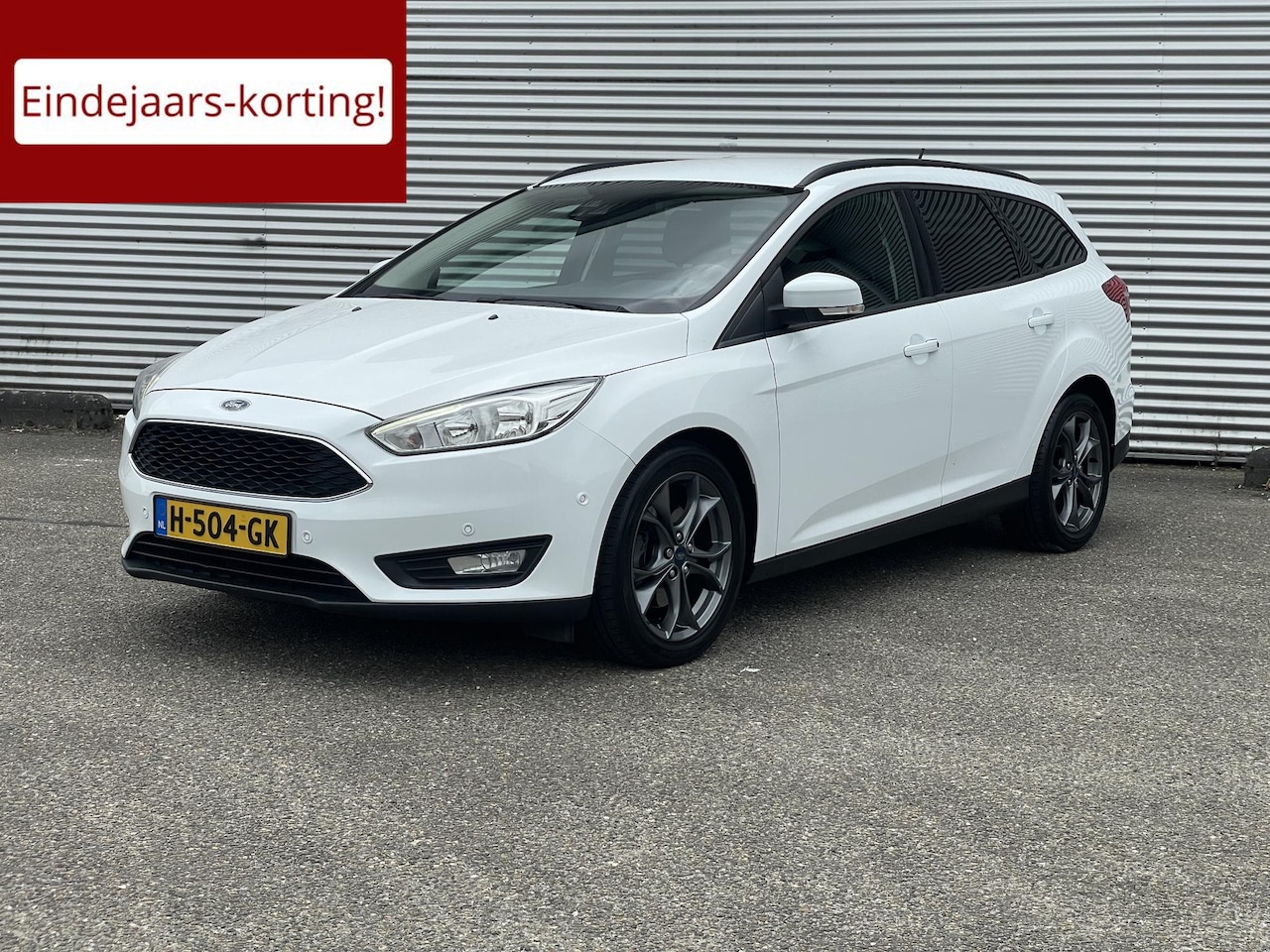 Ford Focus Wagon - 1.5 Titanium|17"LM|Stoel/Stuur Verwarming - AutoWereld.nl