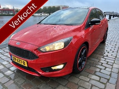 Ford Focus - 1.0 Titanium airco/ecc navi/camera
