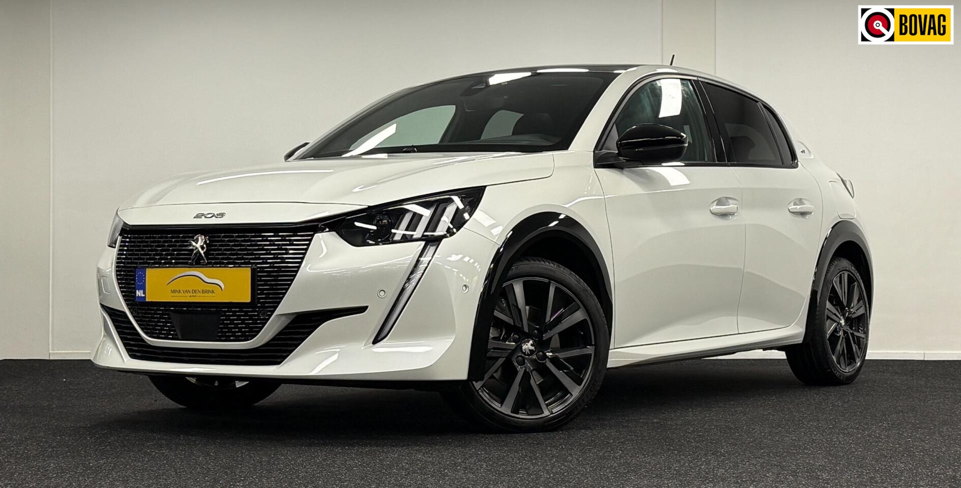 Peugeot 208 - 1.2 Puretech GT*Panodak*Camera*Navi*Carplay*CruiseContr! - AutoWereld.nl